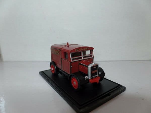 Oxford 76SST002 SST002 1/76 OO Scale Scammell Showtrac Pat Collins The Major